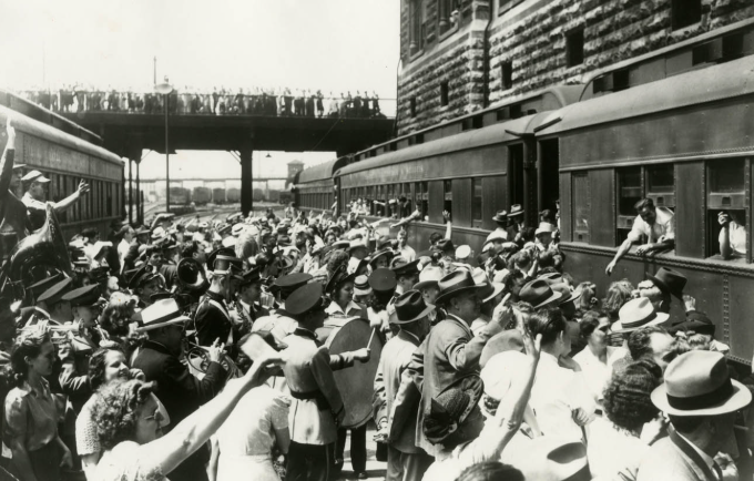 Wartime travel